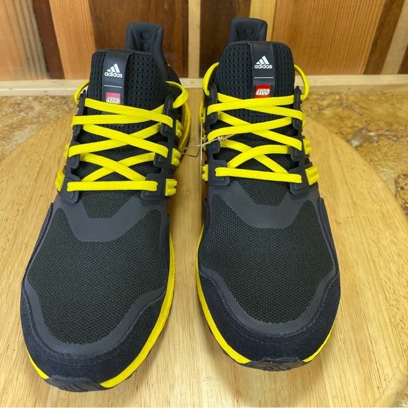 Adidas UltraBoost DNA x LEGO® Size 9.5 - Black/Yellow, Great Cond. - Picture 6 of 11